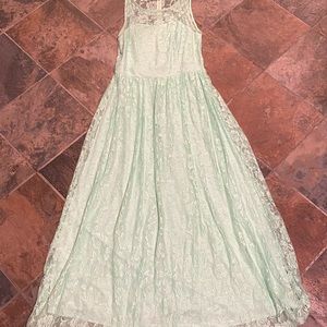 Size Large Wedtrend dress, mint green in excellent condition.